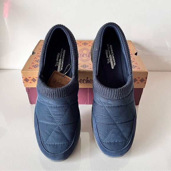 Skechers Easy Going New Road Nylon Water Repellent Slip- Ons - Picture 4 of 6